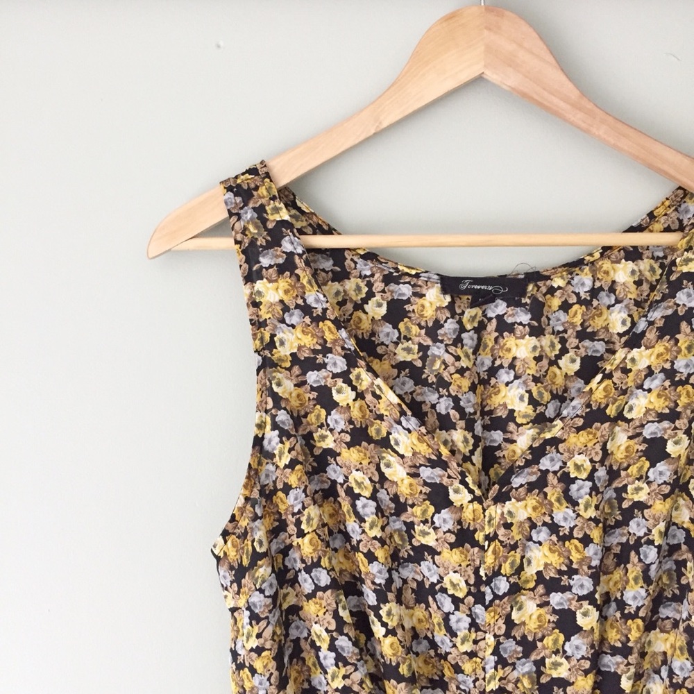 Forever 21 Floral Peplum Top